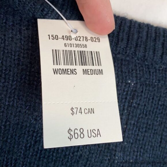 Abercrombie & Fitch sweater - Picture 8 of 10